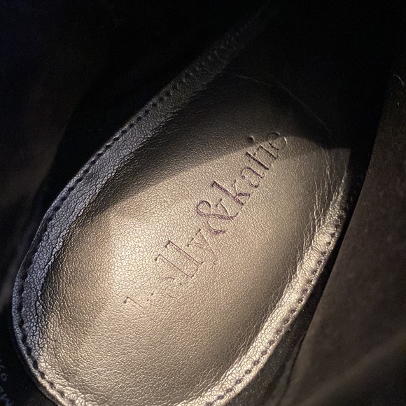 Kelly & Katie Black Suede Booties - Picture 4 of 7